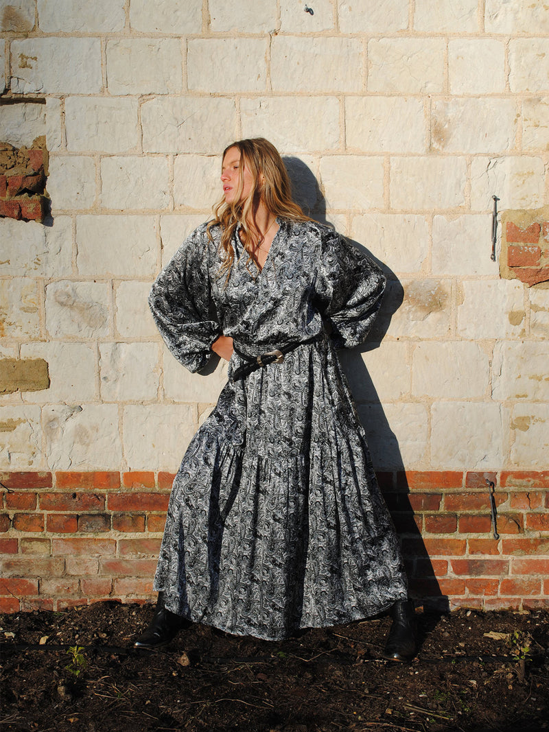 Leo Maxi Dress Black Paisley